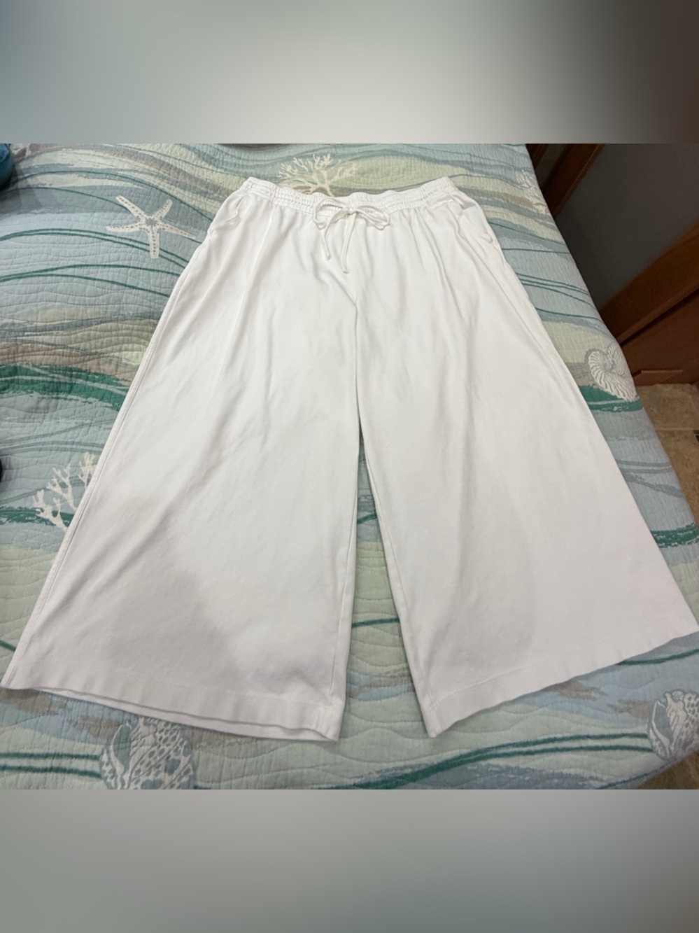 Lands' End Women’s White Knit Wide Leg Cropped Pants, Size 2XL